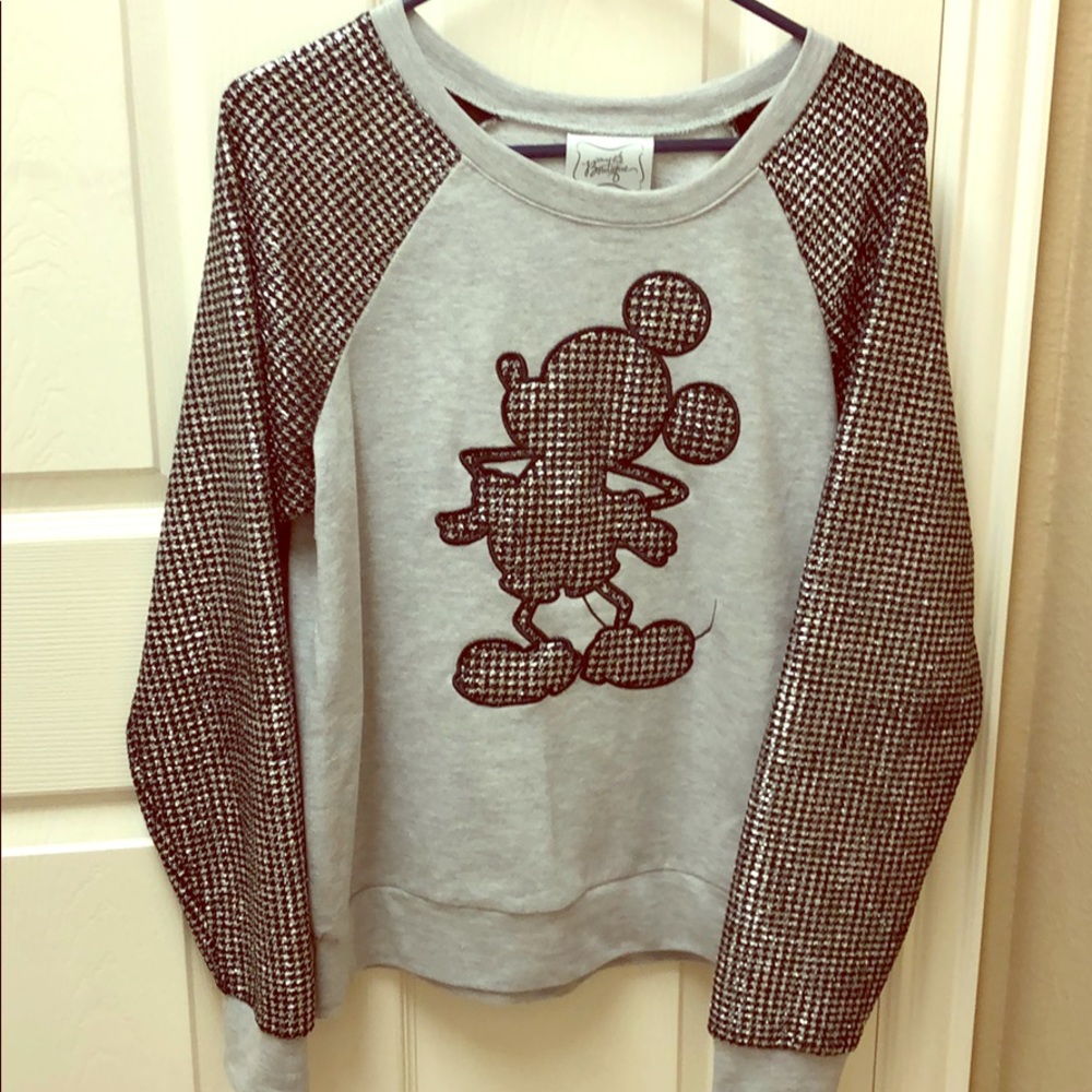 Mickey Sweatshirt!💞